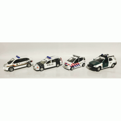 Police set of 4 magazines with metal models in scale 1:43 (Renault Scenic RX4 Spanish Policia Nacional Spain, Volvo V70 Wagon Helisnki Polis Finland, Mercedes 140A Class Amsterdam Politie Holland, Mercedes ML320 Guardia Civil Spain) 